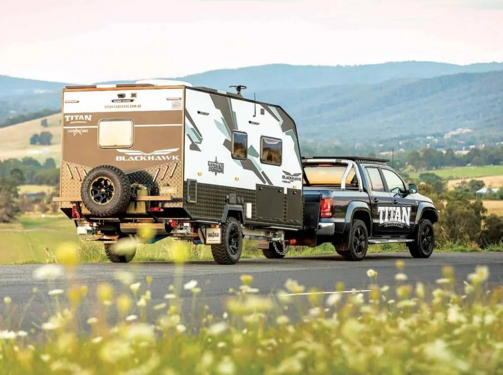 Caravan Review: Titan 480X Blackhawk image
